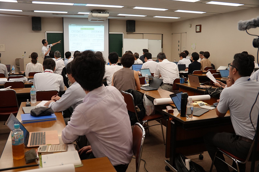 城南コンサル塾の講義の様子